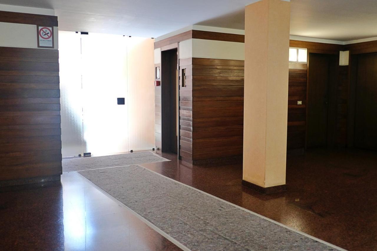 Best Way Rent - Elegante Loft Con Terrazzo Milão Exterior foto